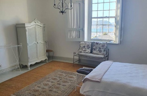 Simon's Town Apartamento | Bayview House, Simon's Town. Amazing space !