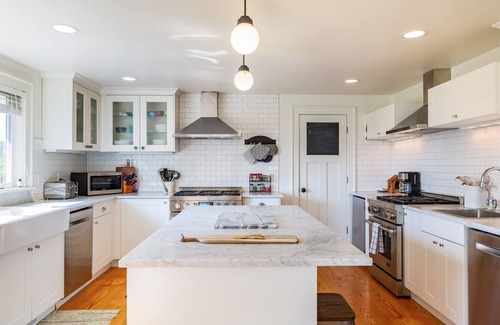 Langley Casa | Bayview Together Farm by AvantStay | A+ Location