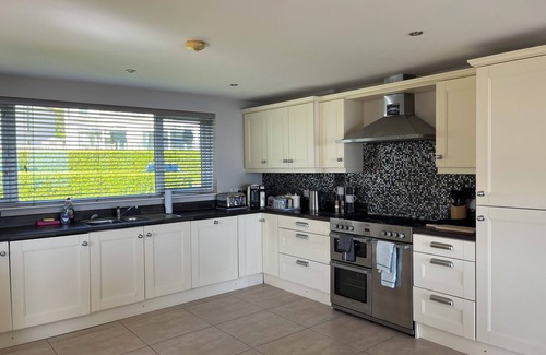Bangor Apartamento | BAYWATCH - Wonderful beach views
