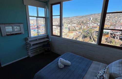 Playa Ancha Cama Y Desayuno | BB Casita Yellow