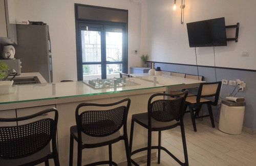 Talbieh Apartamento | BBA - New Coby Renovated 3BR at Molkho street