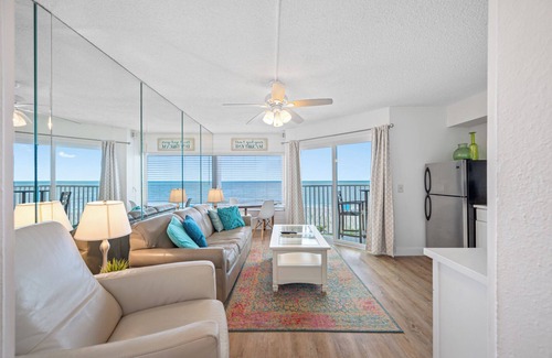 Belleair Beach Condominio | BBC 212 - Step Into Gulf Coast Heaven!