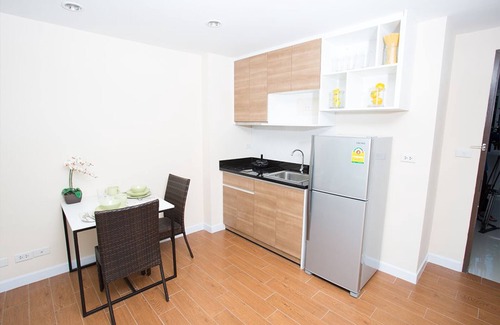 Saen Suk Apartamento | BBG Seaside Luxurious Service Apartment