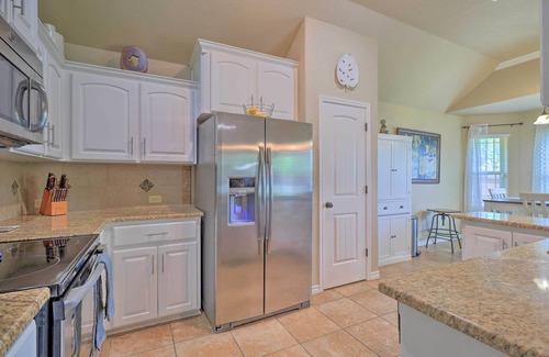 Killeen Casa | BBQ Ready: Harker Family Retreat w/ Yard!
