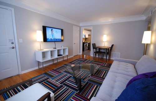 Brookwood Apartamento | (BCE1b) Business Traveler? 100MB Internet, Professionally Cleaned & Sanitized