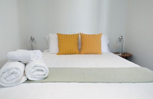 Jacksonville Beach Apartamento | Be a Nomad - Charming bch cottage - 3 blks to bch