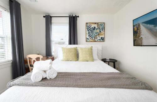 Jacksonville Beach Apartamento | Be a Nomad - Charming bch cottage - 3 blks to bch