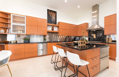 Palm Valley Casa | Be A Nomad l Contemporary Palace