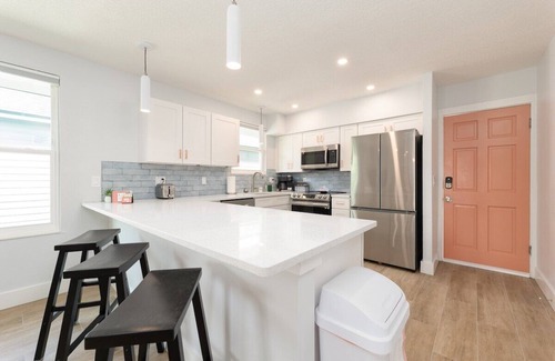 Neptune Beach Casa | Be A Nomad | Margaret House | 2blks from the Bch