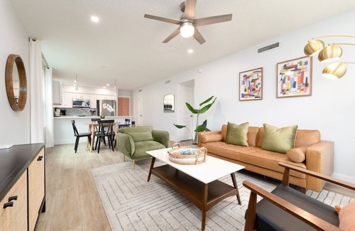 Neptune Beach Casa | Be A Nomad | Neptune Beach | 2blks from the ocean
