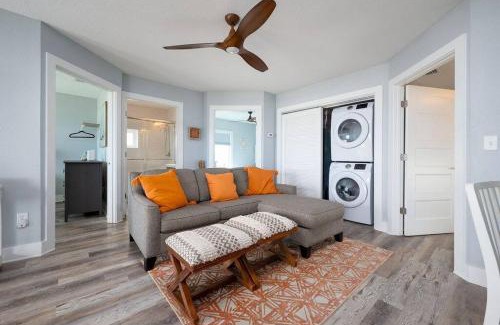 Jacksonville Beach Apartamento | Be A Nomad - Oceanfront Entire 4 Unit - Group Family