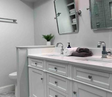 Neptune Beach Apartamento | Be A Nomad - Vacay or Relocation Beach House