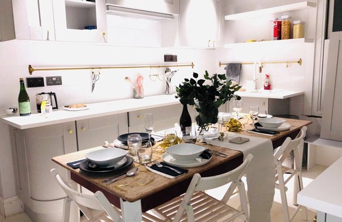 North Kensington Casa | Be inspired in London room close to BBC studios