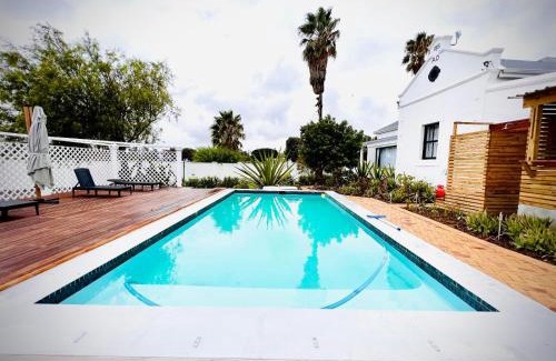 Darling Apartamento | Be Still and Know