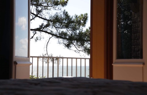 Saint-Palais-sur-Mer Villa | Beach Villa tiene alojamiento para 20 personas y está ubicada en St Palais Mer