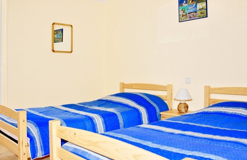 Saint-Jean-de-la-Riviere Casa | BEACH-500 M-3 dormitorios, planta baja-jardín, estacionamiento privado-TODO INCLUIDO