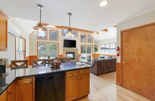 Lake Harmony Estates Chalet De Esquí | Beach access *Golf*Spacious*Private*HotTub *Firepit*Games*Sleeps16