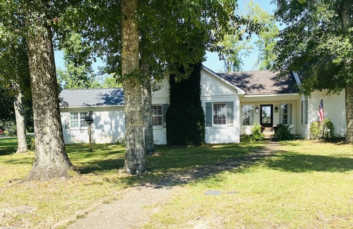 Montrose Casa | Beach access, in historic Montrose area, directly across from Mobile Bay