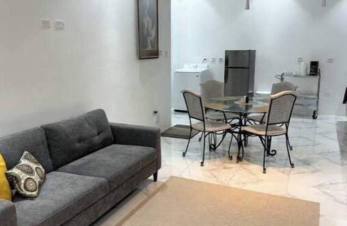 Whitehouse Apartamento | Beach Access, WIFI, TV Ocean Breeze 3 @ Happy Life Villas