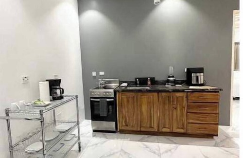 Whitehouse Apartamento | Beach Access, WIFI, TV Ocean Breeze 3 @ Happy Life Villas