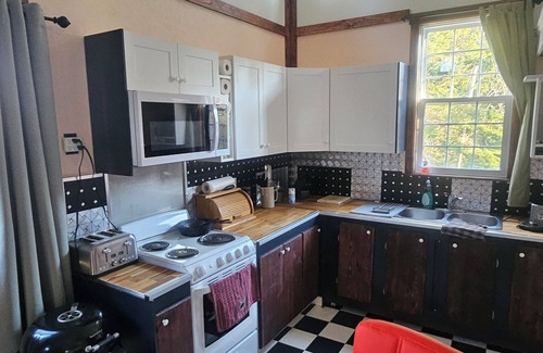 Black Rock Cabina | Beach access with Ocean View; Cabot Trail 25 km away.