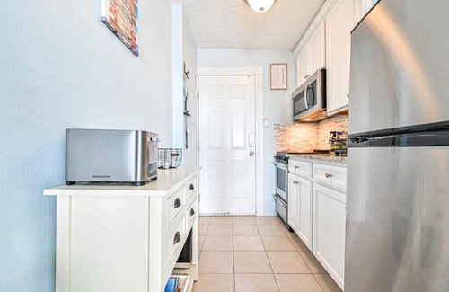 St. Leonard's Tract Apartamento | Beach and Boardwalk Getaway