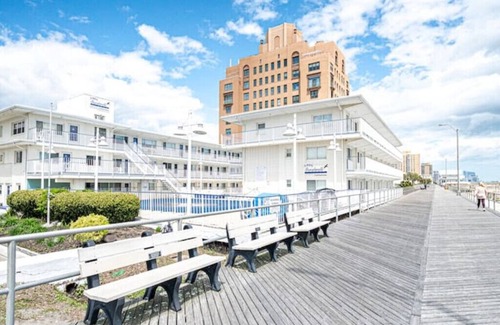 St. Leonard's Tract Apartamento | Beach and Boardwalk Getaway