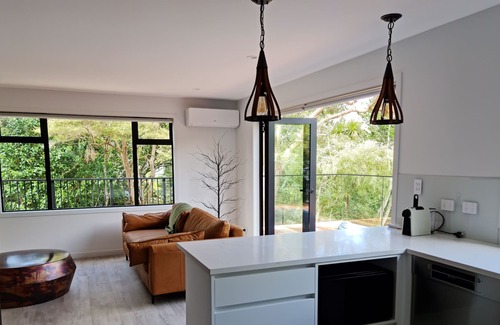 Hatfields Beach Casa | Beach and Bush (New Home)