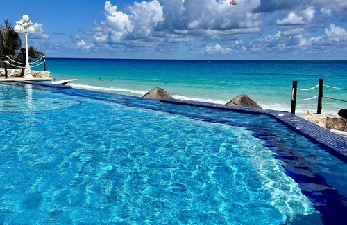 Zona Hotelera Apartamento | Beach and Ocean Front Apartments 1