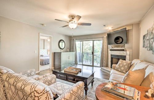 Osage Beach Apartamento | Beach and Pool Access Lake of the Ozarks Condo!