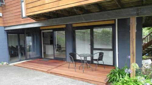 Beach Haven Apartamento | Beach and View 2Bdrm apt 75mtrs to beach with sunsets to die for