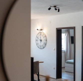 Slatine Apartamento | Beach Apartman Marela