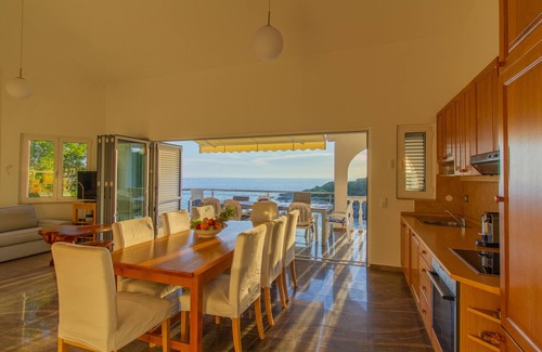 Potocnica Apartamento | Beach Apartment 2: área de baño privado, playa de arena, internet inalámbrico, ideal para familias