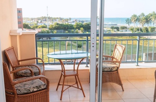 Praia do Futuro II Apartamento | Beach Apartment of the Future