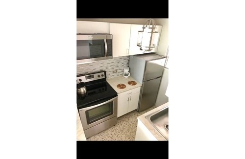 Stella Apartamento | Beach Apartment, Walk to the Beach!