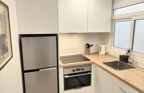 El Roc de Sant Gaieta Apartamento | Beach Apartment with Parking and AC