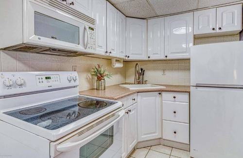 Ocean Grove Apartamento | Beach Apt #1 - 2 Bedroom, 1 Bath, LR & Kitchen
