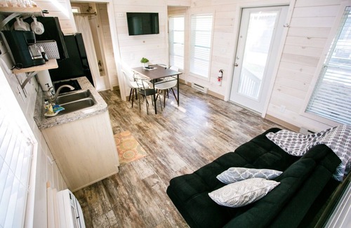 Steele Creek Cabina | Beach-Area View Family Style 1 Bed & 1 Bunk Cabin #9
