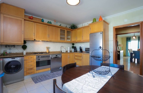 Buarcos Apartamento | Beach & Barbecue by Rent4All