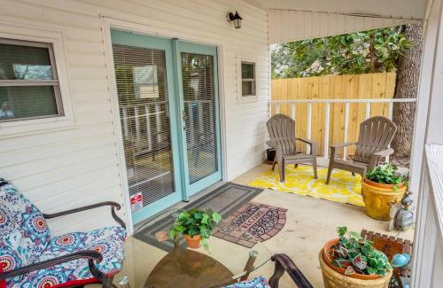 Pensacola Casa | Beach Barn - 5min to Pcola Beach