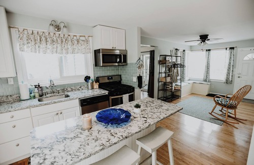 Green Creek Casa | Beach & Bay Waterfront 4-Bedroom House In Cape May County! Only steps to BEACH