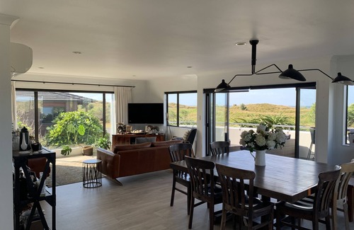 Papamoa Beach Casa | Beach bliss across the road from beach