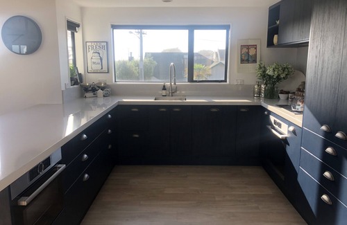 Papamoa Beach Casa | Beach bliss across the road from beach