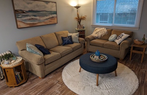 Ship Bottom Casa | Beach block 2 bed/2.1 bath TownHome with heated pool.
