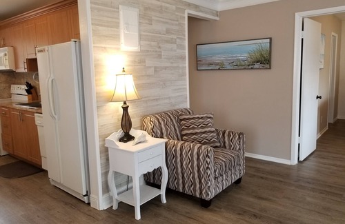 Pompano Beach Cabaña | Beach block cottage, todo lo que necesita para unas excelentes vacaciones.