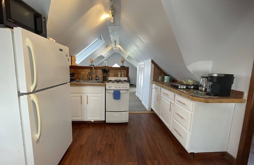 Rumson Apartamento | BEACH BLOCK, ONE BEDROOM, THIRD FLOOR W/ TERRACE