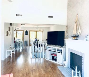 Southend Casa | BEACH BLOCK TOWNHOME - Casinos, Shopping, Fun!