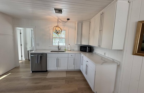 Englewood Casa | Beach + Boat Dock! 2BR Coastal Chic | June Special