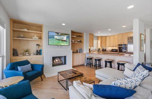 Balboa Peninsula Casa | Beach Break by AvantStay Oceanfront View Patio