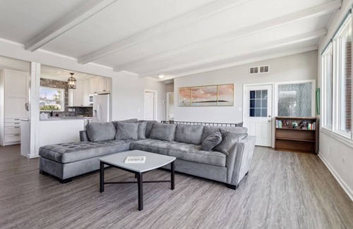 Croatan Beach Casa | Beach Break Getaway - 3/2, 1 block from beach, pet friendly